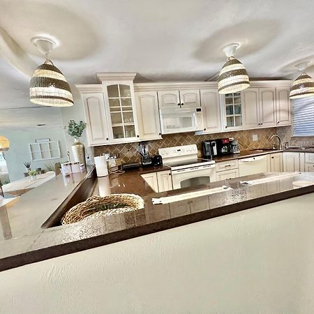 Beach Oasis 704 Lovely Daytona Ocean Front For 5 Sleeps Up To 12 Daytona Beach Eksteriør bilde