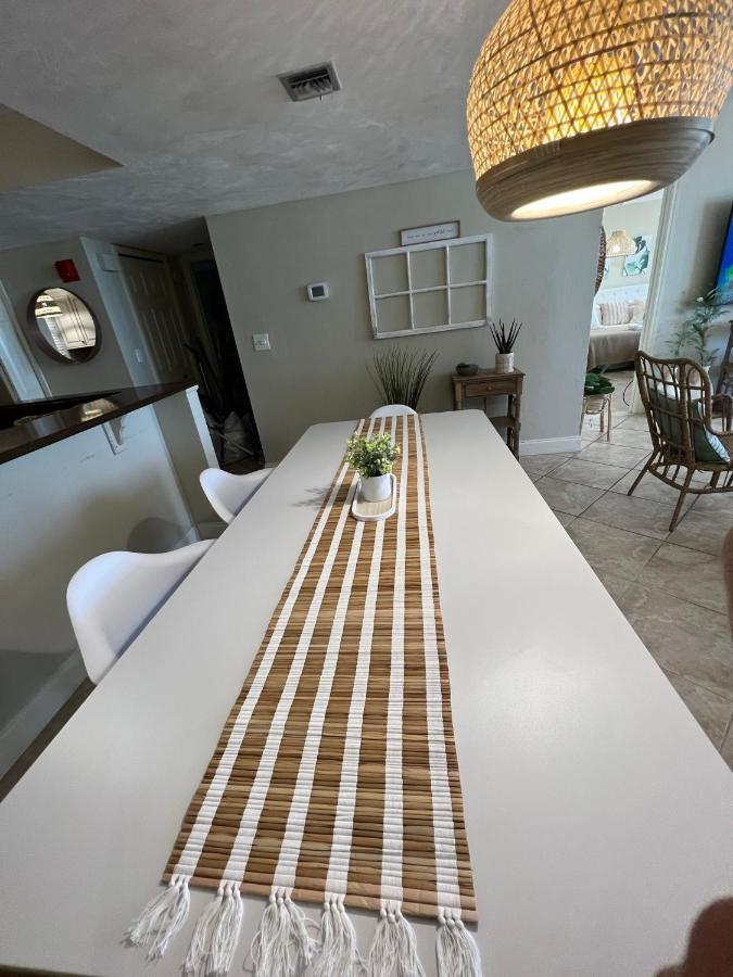 Beach Oasis 704 Lovely Daytona Ocean Front For 5 Sleeps Up To 12 Daytona Beach Eksteriør bilde