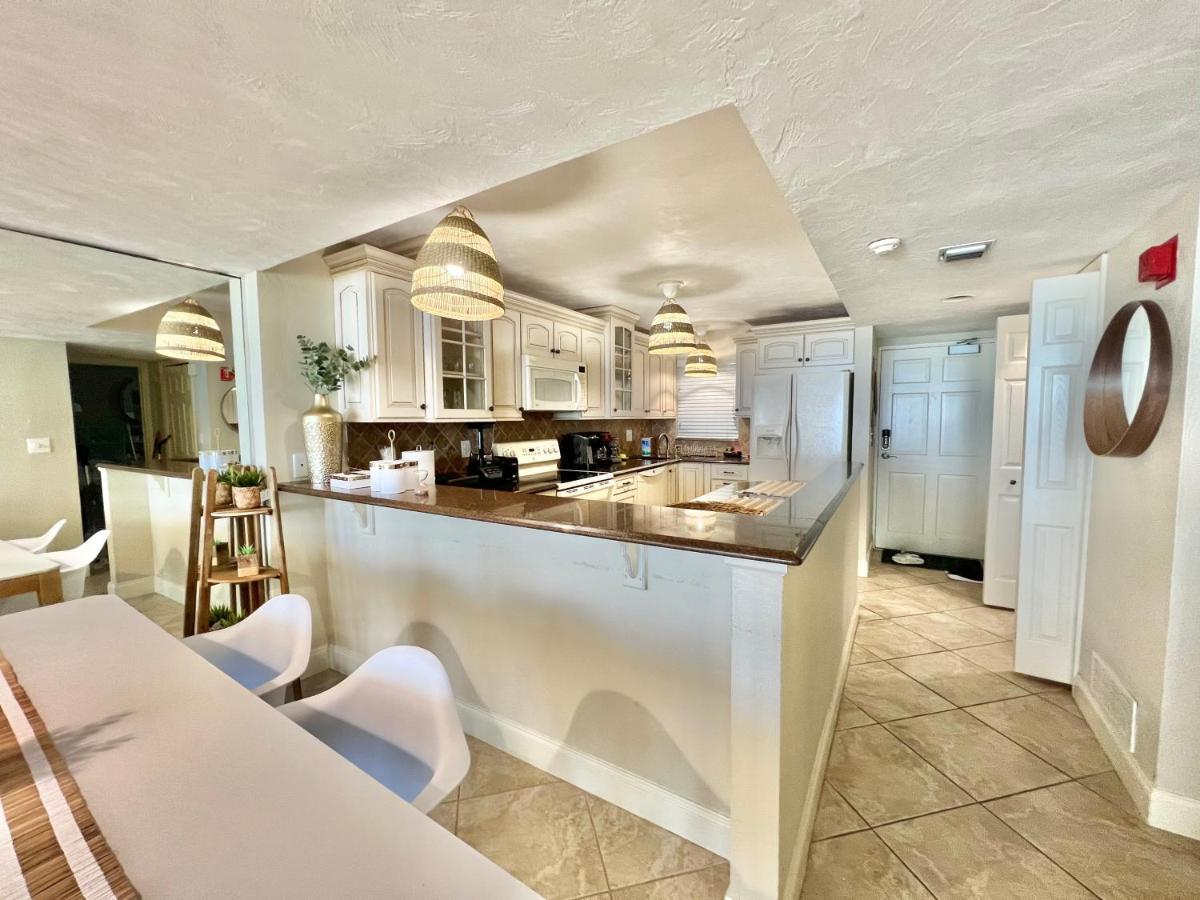 Beach Oasis 704 Lovely Daytona Ocean Front For 5 Sleeps Up To 12 Daytona Beach Eksteriør bilde