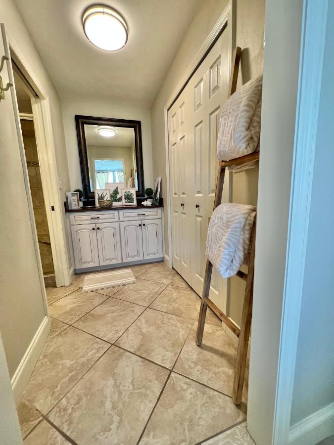 Beach Oasis 704 Lovely Daytona Ocean Front For 5 Sleeps Up To 12 Daytona Beach Eksteriør bilde