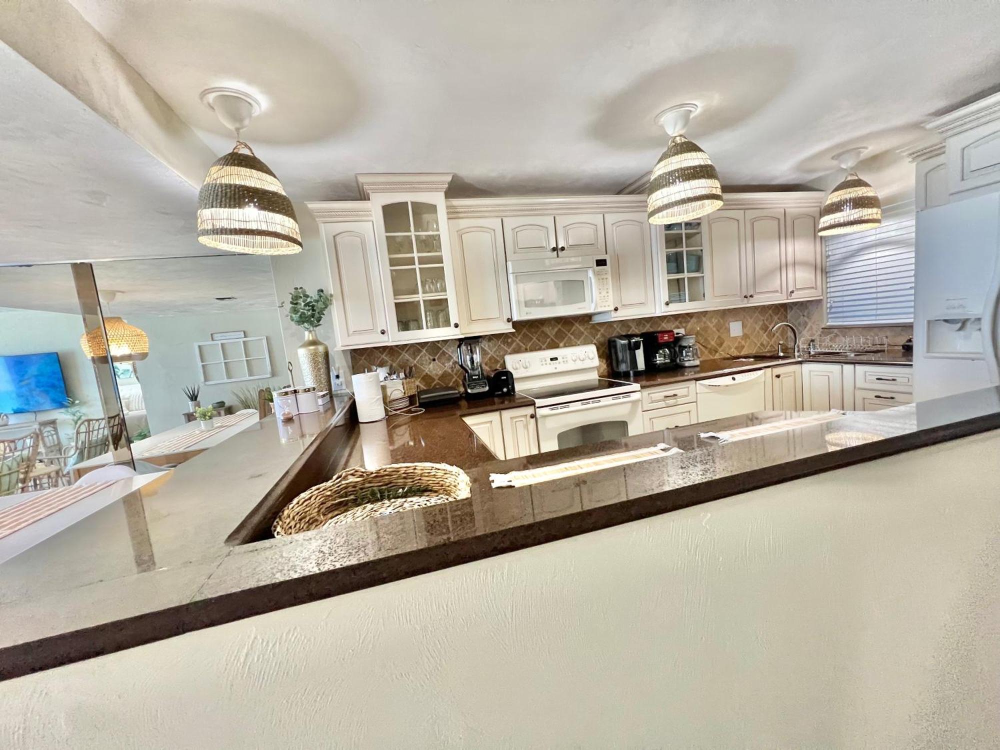Beach Oasis 704 Lovely Daytona Ocean Front For 5 Sleeps Up To 12 Daytona Beach Eksteriør bilde